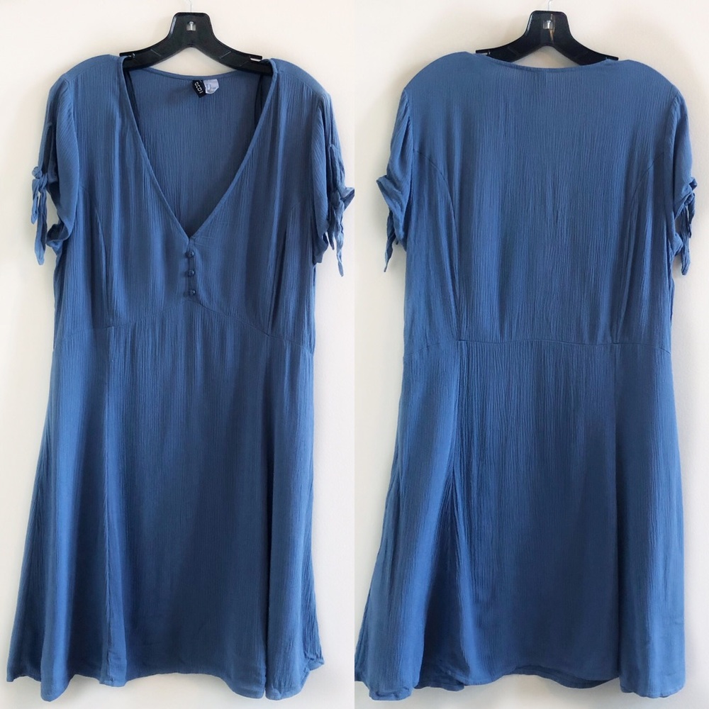 H&M Divided Blue Skater Mini Dress